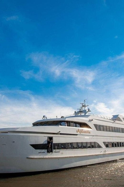 premium-4th-of-july-nyc-fireworks-cruise-on-atlantis-yacht