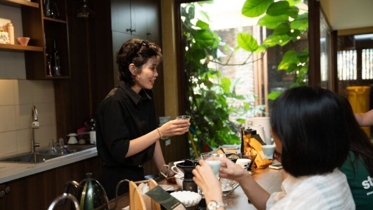premium-coffee-experience-tour-at-saigon-coffee