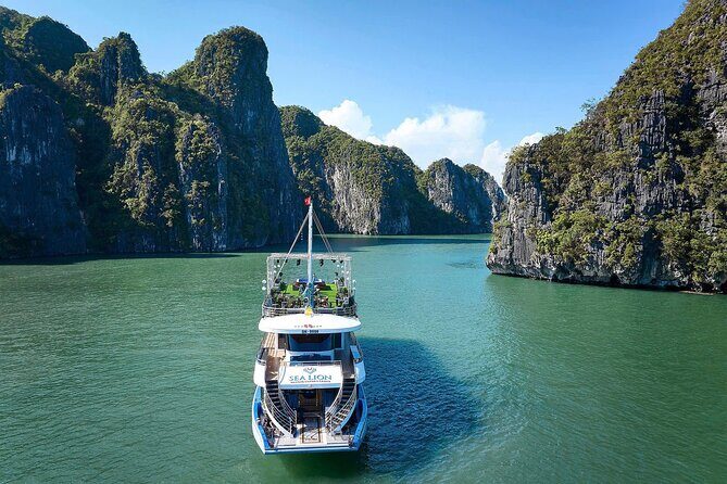 Premium Full Day Cruise Ha Long Bay from Hanoi All Inclusive - First Impressions and Overall Experience