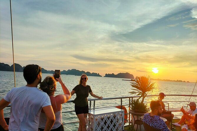 Premium Full Day Cruise Ha Long Bay from Hanoi All Inclusive - FAQ