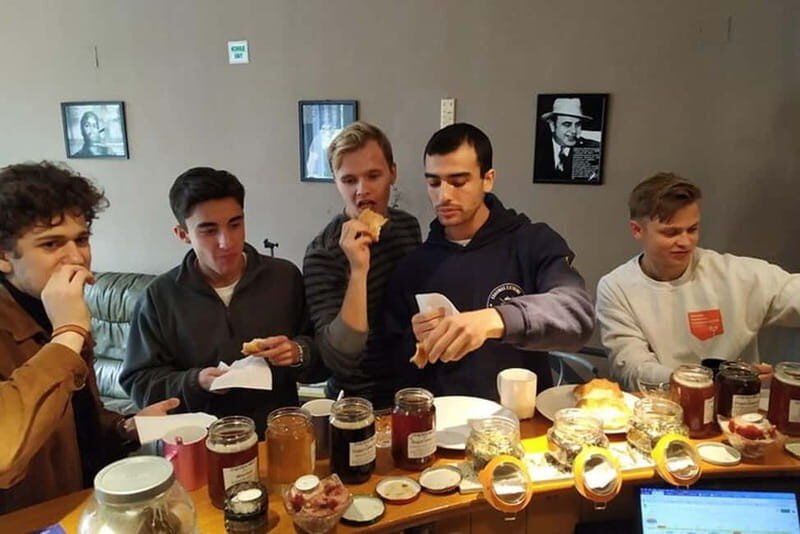 Premium honey and herbal tea tasting - Key Points