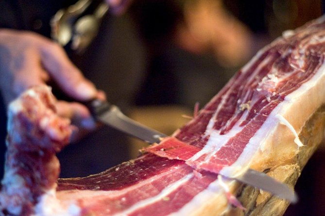 premium-lisbon-port-wine-and-tapas-tasting