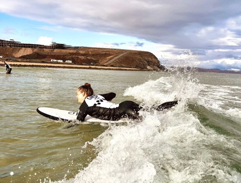 premium-surf-lesson-in-the-south-of-fuerteventura