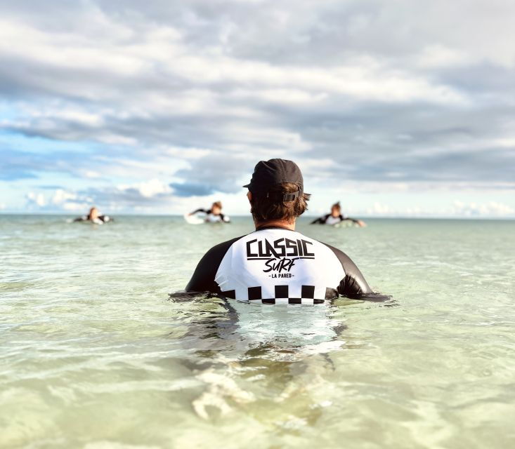 premium-surf-lesson-in-the-south-of-fuerteventura