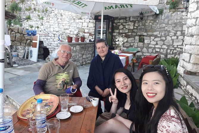 premium-walking-tour-of-berat-with-expert-guides-2