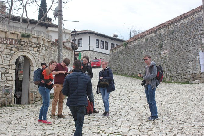 premium-walking-tour-of-berat-with-expert-guides-2