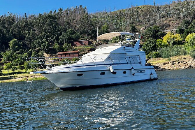 premium-yacht-tour-on-the-douro