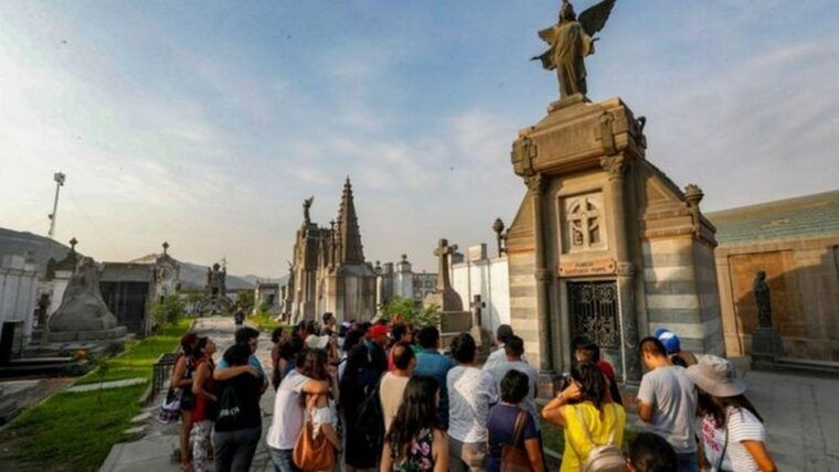presbitero-maestro-night-tour-cemetery-of-terror