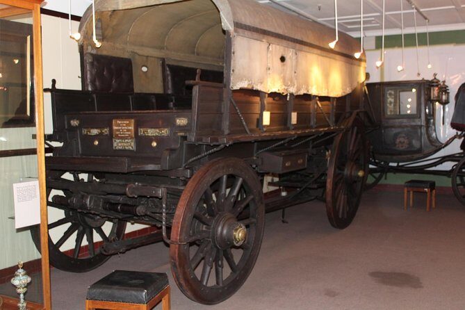 Pretoria City Tour and Cullinan Mine Tour from Johannesburg - FAQ