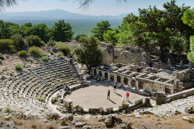 priene-miletos-didyma-pmd-tour-from-kusadasi-port-hotels-2