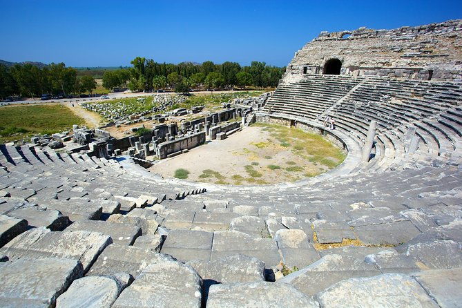 priene-miletos-didyma-pmd-tour-from-kusadasi-port-hotels-2