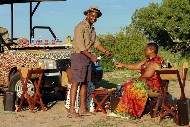 Prime Safari Game Drive with Gin Tonic and Amarula break - Who Should Consider This Tour?