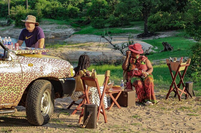 Prime Safari Game Drive with Gin Tonic and Amarula break - The Sum Up