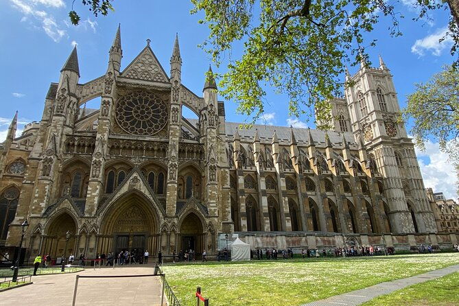 priority-access-tour-of-westminster-abbey-with-london-eye-option