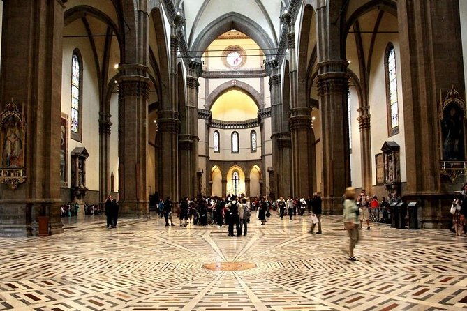 priority-entrance-florence-cathedral-and-close-up-view-of-the-frescos
