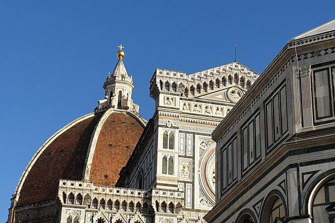 priority-entrance-florence-cathedral-and-close-up-view-of-the-frescos