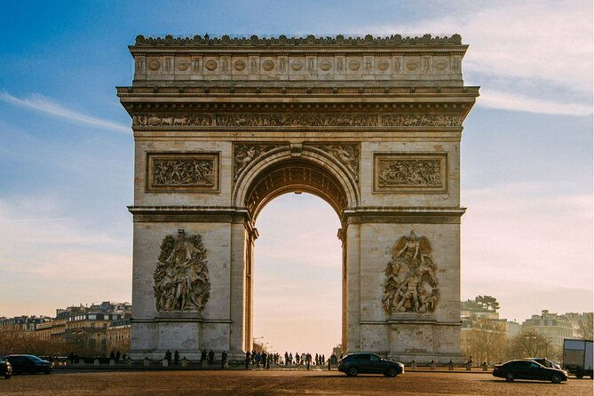 priority-pass-to-arc-de-triomphe-rooftop-seine-cruise