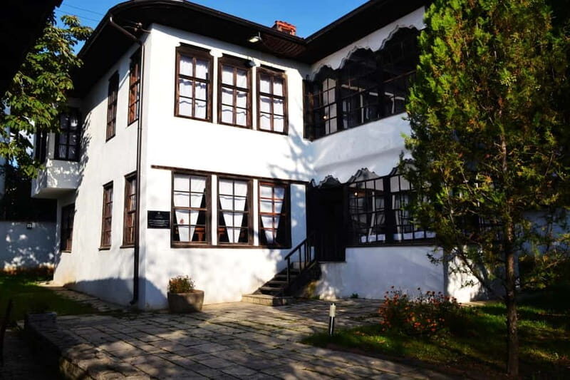 Prishtina: Guided Walking Tour with a Local - Why You’ll Love This Tour