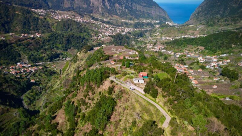 priv-west-4x4-tourseixal-beachporto-moniz-natural-pools