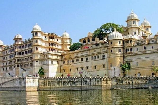 Private 02- Day Udaipur Tour Return Flight From New Delhi - FAQ