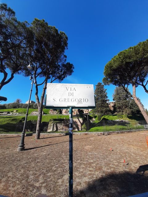 private-1-5-hour-family-friendly-tour-of-the-colosseum
