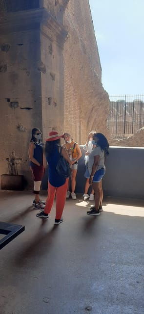 private-1-5-hour-family-friendly-tour-of-the-colosseum
