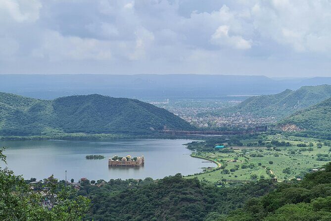 Private 1 Day Luxury Jaipur City Tour From Delhi By Car - Exploring Jaipurs Architectural Marvels