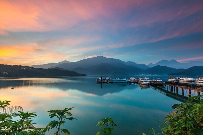 Private 1 Day Sun Moon Lake Escape Tour from Taipei - Key Points