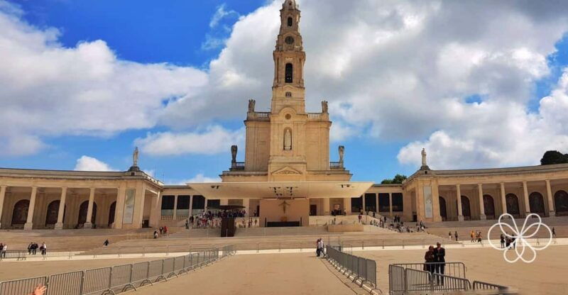 private-1-day-tour-to-fatima-batalha-nazare-and-obidos