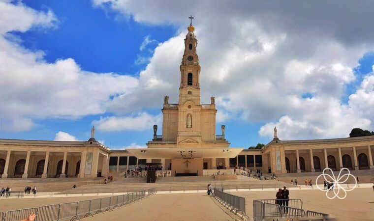 private-1-day-tour-to-fatima-batalha-nazare-and-obidos