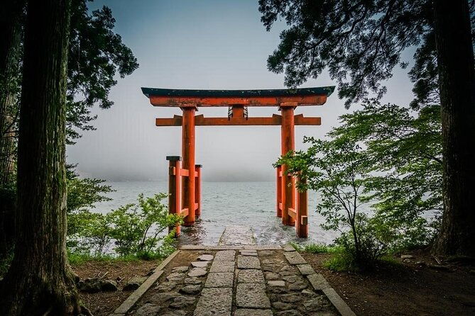private-1-day-tour-to-mt-fuji-and-hakone-onsen-arts-and-nature
