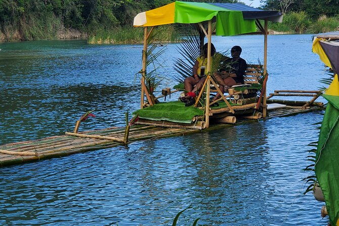 private-1-hour-bamboo-river-rafting-in-montego-bay