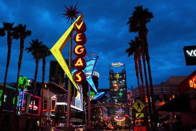 private-1-hour-downtown-las-vegas-tour-in-a-talking-gocar