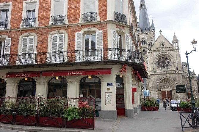 private-10-hour-round-transfer-to-champagne-epernay-from-paris-best-offer