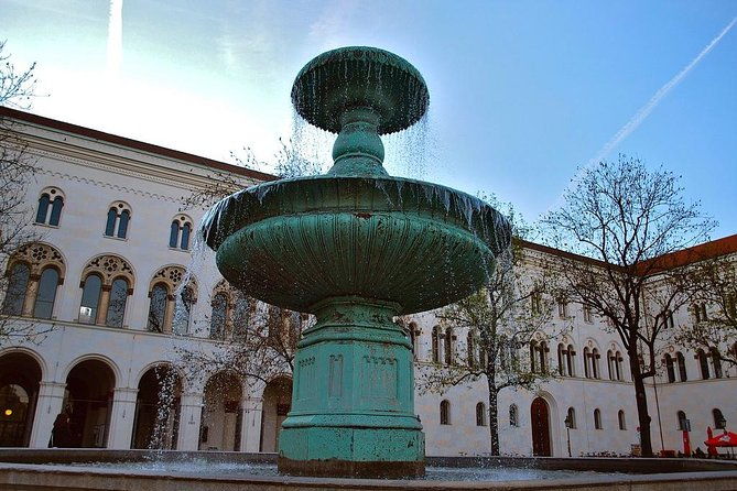 private-2-5-hour-city-tour-of-munich-with-driver-guide
