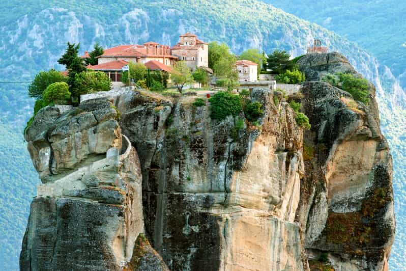 Private 2-Day Tour to Delphi & Meteora from Athens - What’s Included and What’s Not