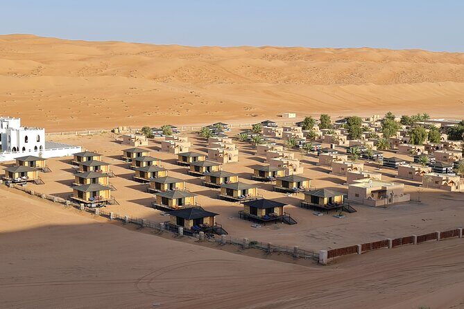 Private 2 Days 1 Night Wahiba Sands Desert and Wadi Bani Khalid Tour - A Natural Escape: The Wadi Bani Khalid Experience