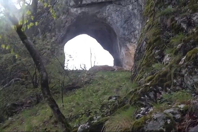 private-2-days-caves-in-romania-with-brancusi-opera