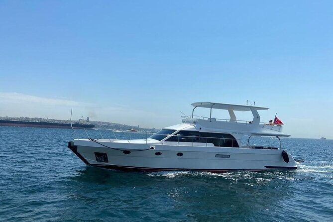private-2-hour-bosphorus-cruise-with-yacth