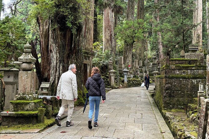 private-2-hour-koyasan-highlights-tour-unesco-heritage