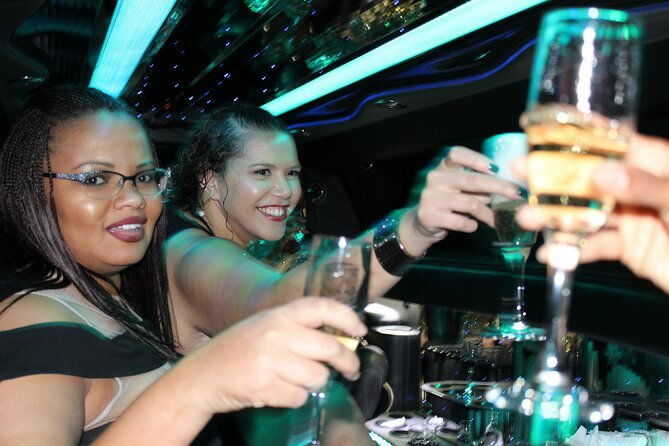 private-2-hour-limo-tour-of-las-vegas-with-champagne-2