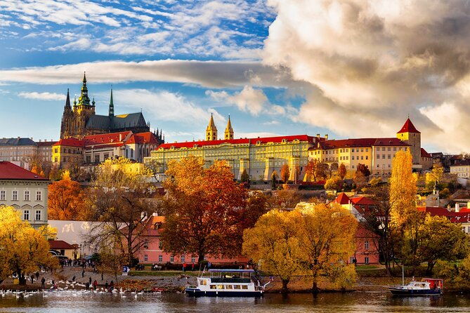 private-2-hour-morning-walking-tour-of-prague-castle