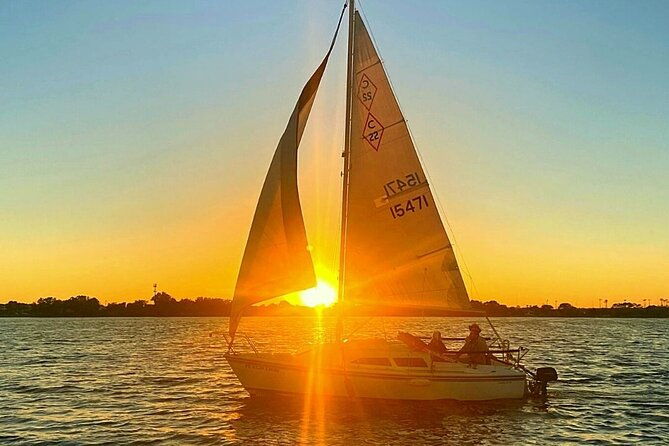private-2-hour-sunset-sailing-tour-on-lake-fairview
