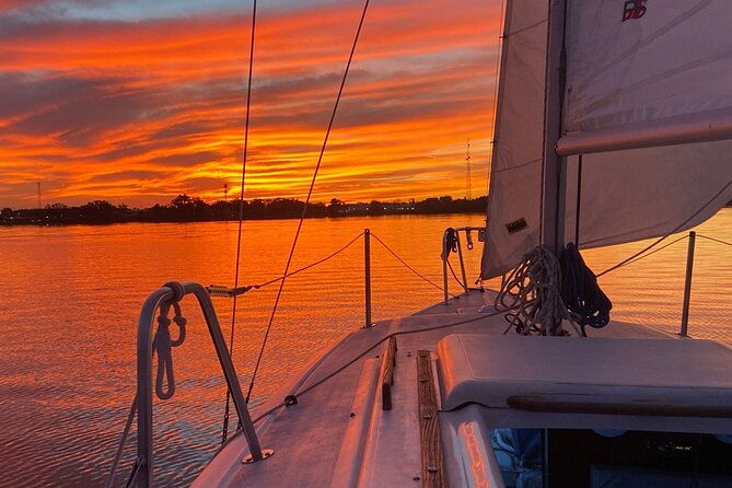 private-2-hour-sunset-sailing-tour-on-lake-fairview