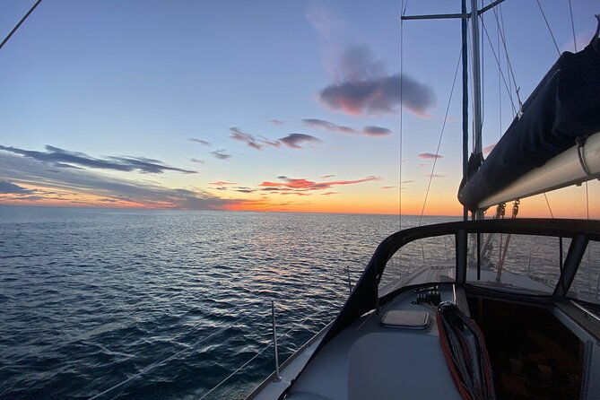 private-2-hour-tour-of-barcelona-on-a-sailboat