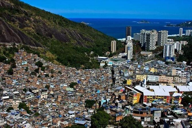 private-2-hours-sightseeing-walking-tour-in-rocinha-and-moto-taxi