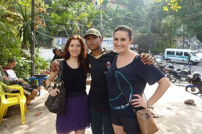 private-2-hours-sightseeing-walking-tour-in-rocinha-and-moto-taxi