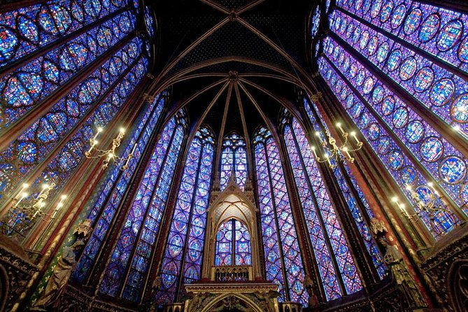 private-3-hour-historical-walking-tour-in-paris-medieval