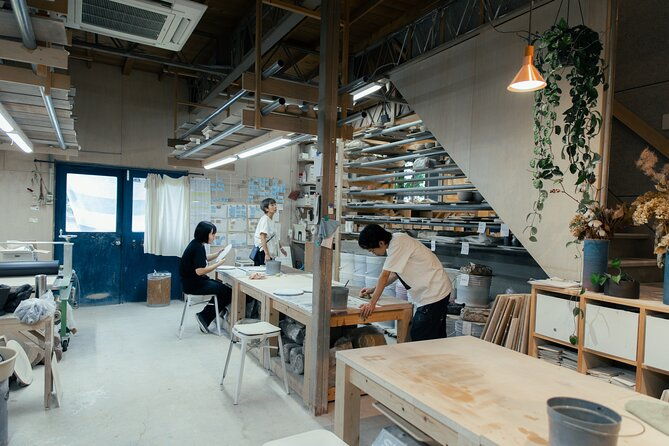 private-3-hour-kyoto-pottery-tour-with-innovative-ceramic-artist