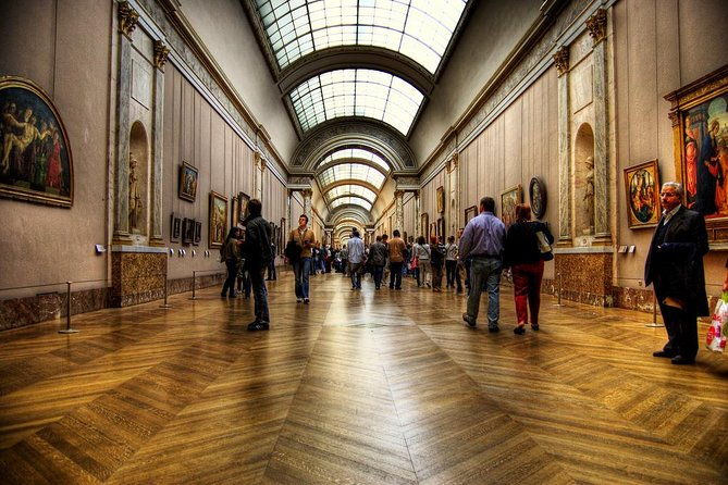 private-3-hour-tour-in-louvre-museum-with-official-tour-guide